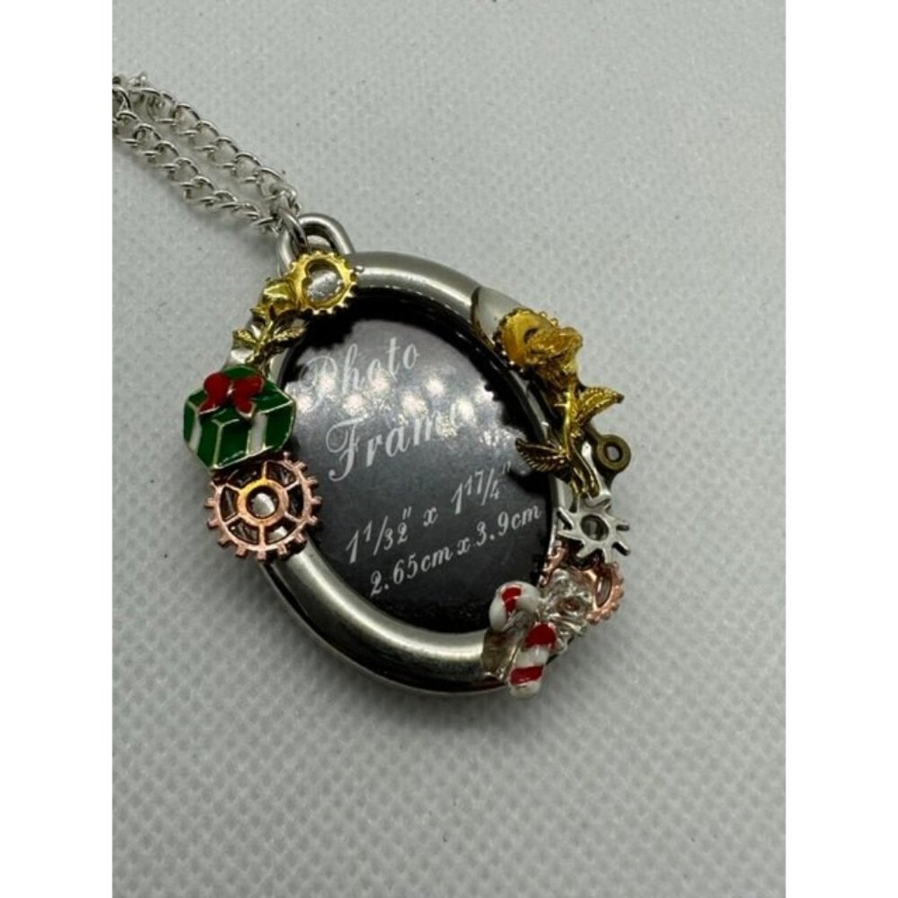 Christmas Frame Steampunk Necklace